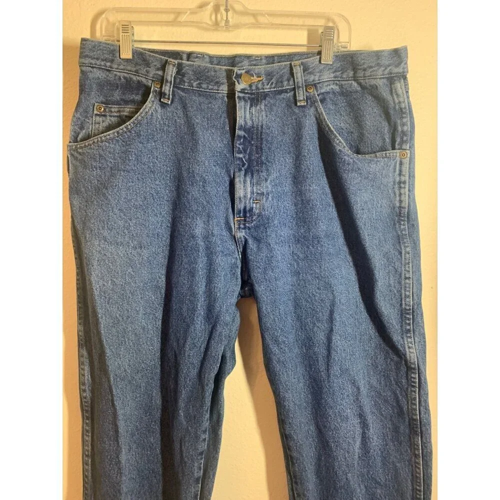 Wrangler Regular Fit Denim Blue Jeans Men's Size 36x34 Straight Leg Z2
